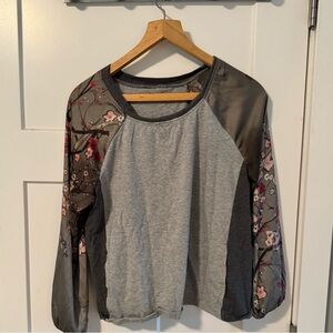 Floral Sleeve Gray Women's Top